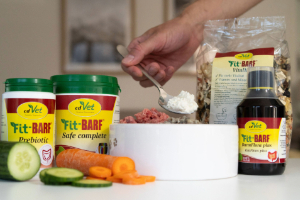 Banner Katzenfutter-3 Flasche, Shaker